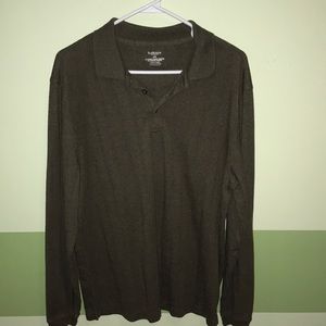 Van Heusen collared shirt